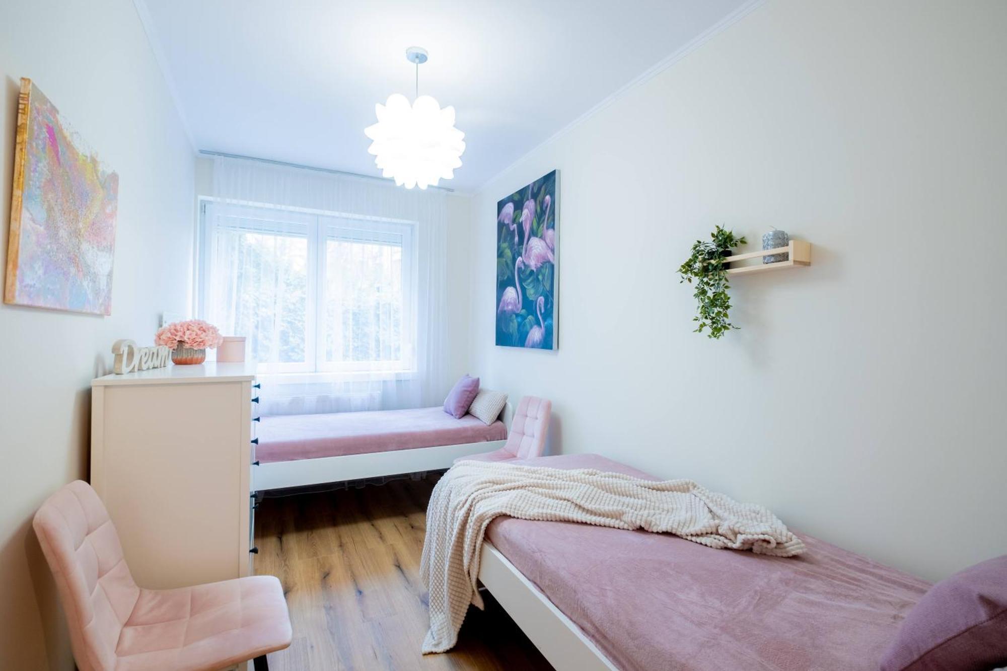 White Rose Hill Luxury Apartment