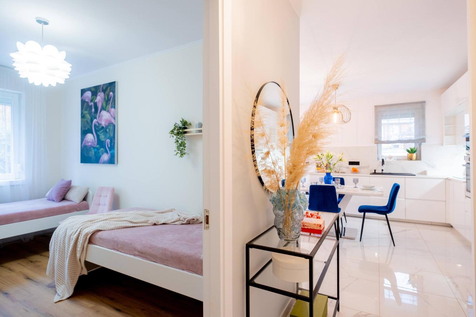 Apartment White Rose Hill Luxury *